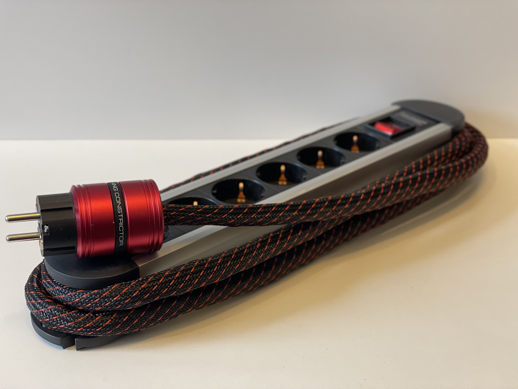 Kabel TCI King Constrictor SE 6Way Powerblock EU-Schuko Alloy True-Plug 1,5m