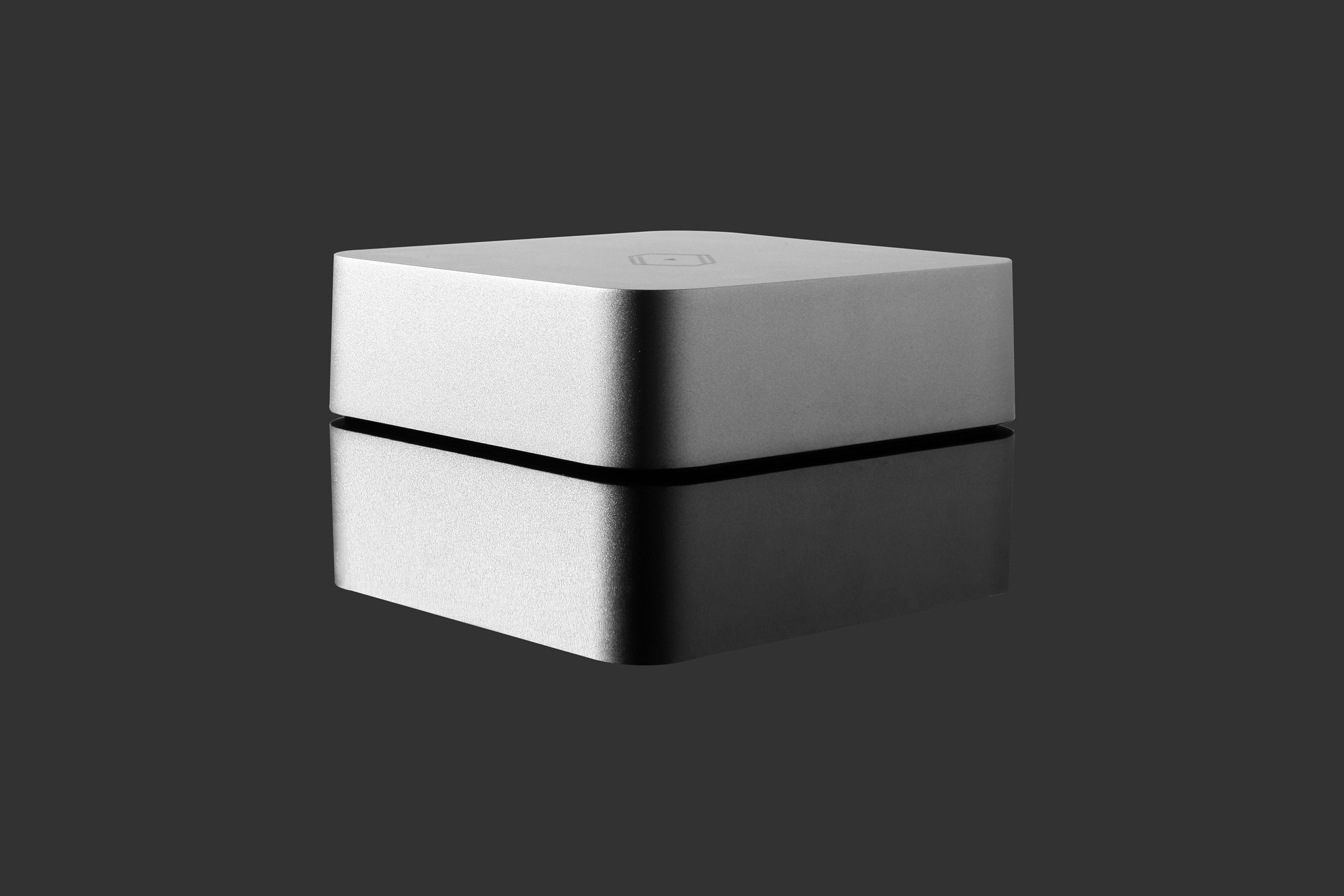 seitliche Front Silent Angel Forester FGC Silver